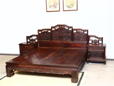 鸿庭轩：大床