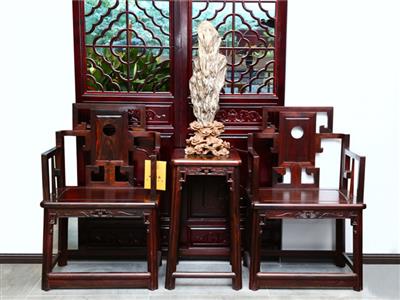 鸿庭轩：椅子